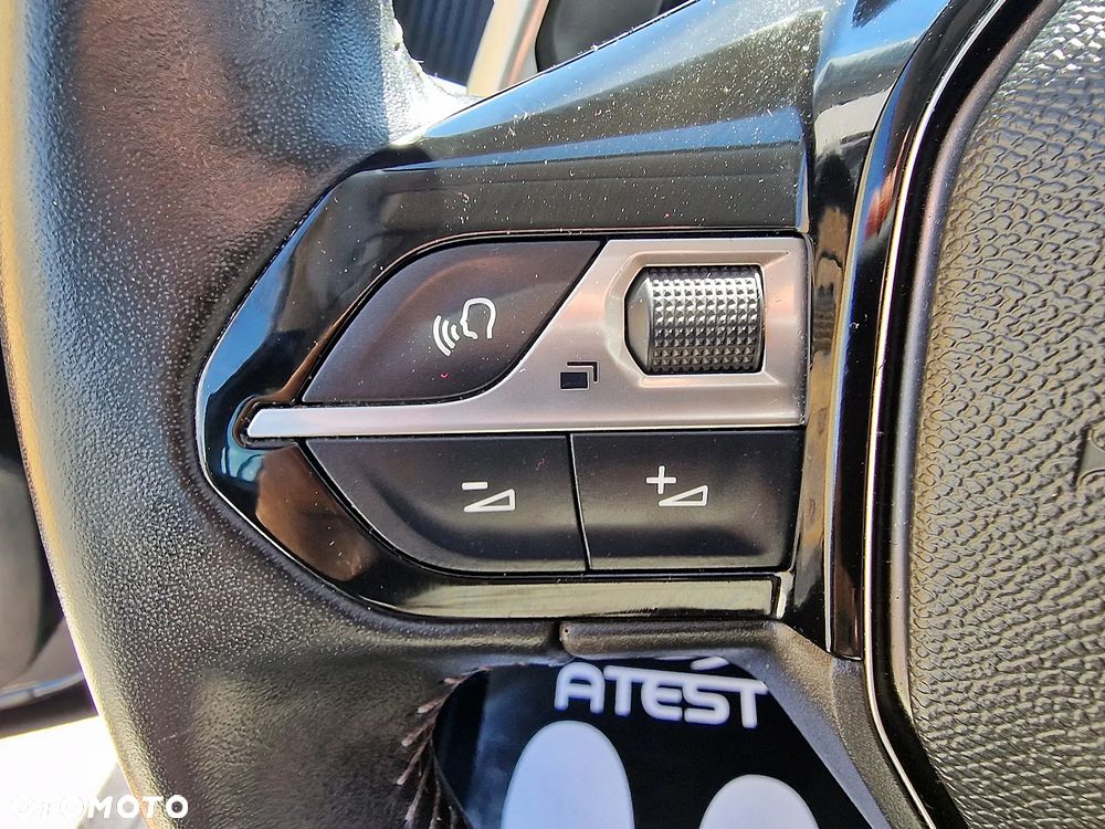 Peugeot 2008 1.2 PureTech Active Pack S&S EAT8 - 13