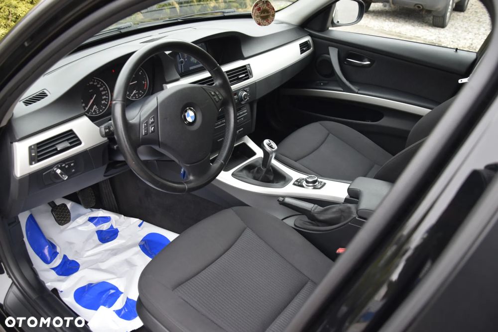BMW Seria 3 - 17