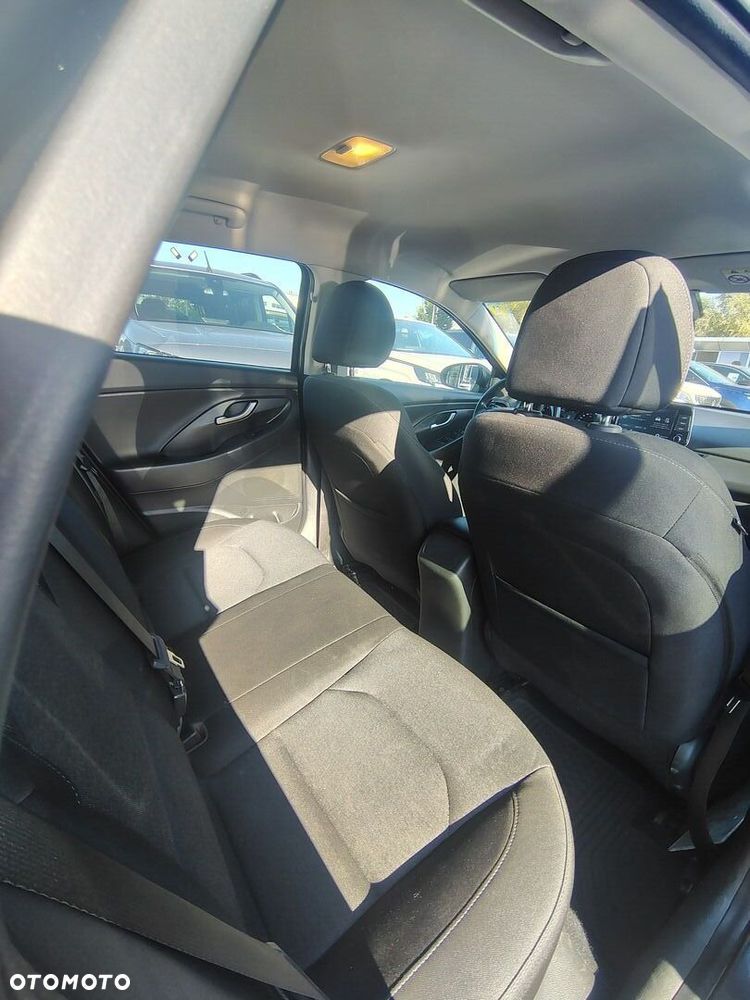 Hyundai i30 1.5 DPI Comfort - 11