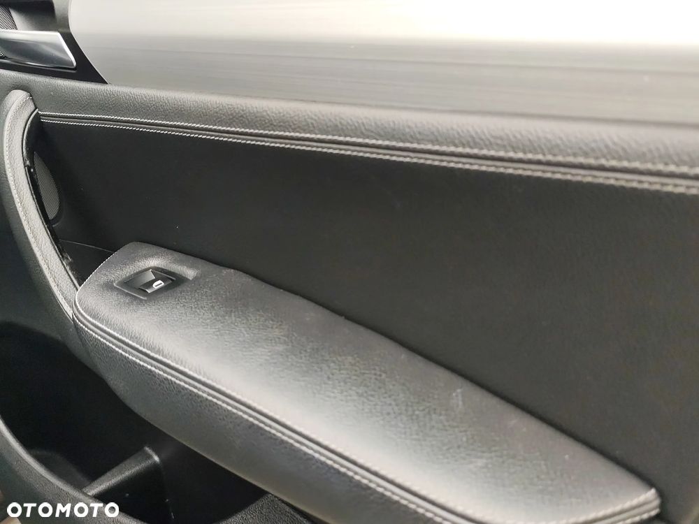 BMW X3 28i xDrive - 27