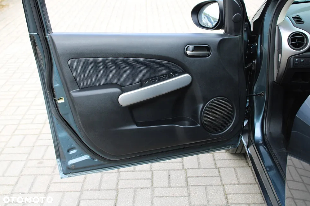 Mazda 2 - 22