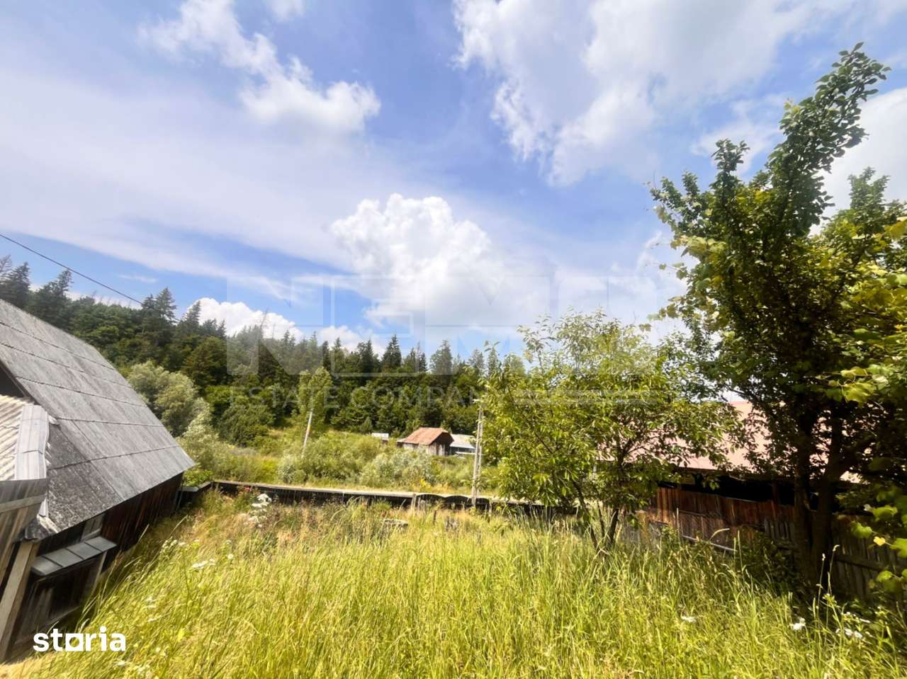 Casa Batraneasca cu 74 Ari Teren I Suceava/Sasca Mare I 60.000E - Imagine principală: 2/14