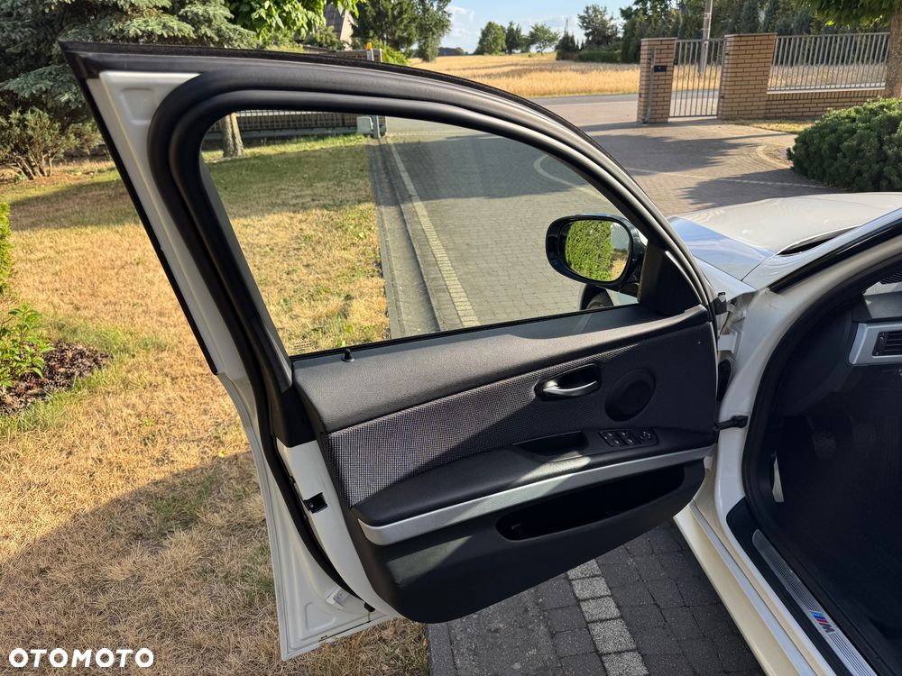 BMW Seria 3 320d M Sport EU6 - 16