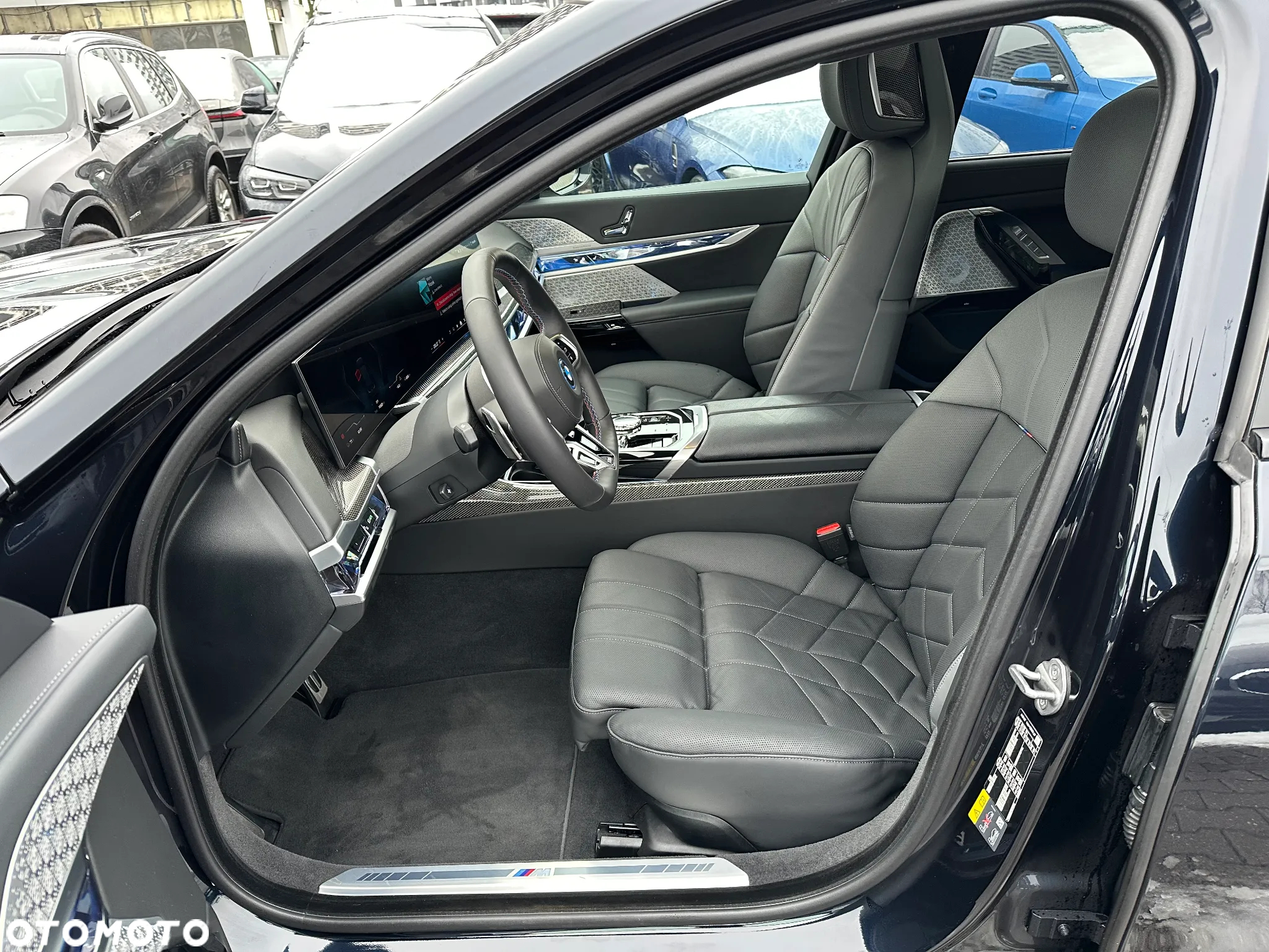 BMW i7 M70 xDrive - 6