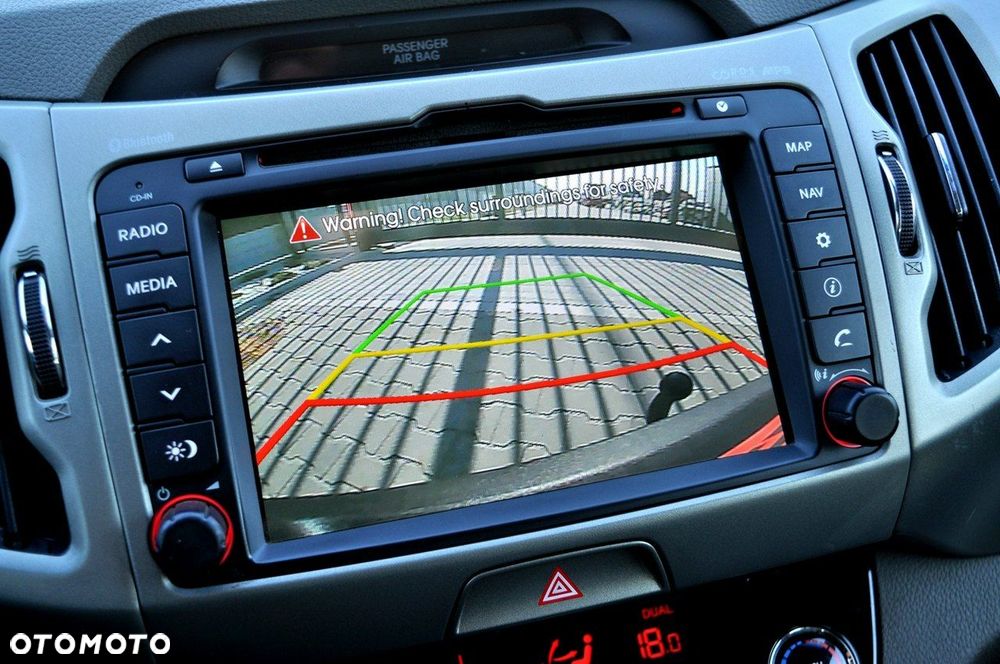 Kia Sportage 2.0 CRDI 4WD Automatik Spirit - 38