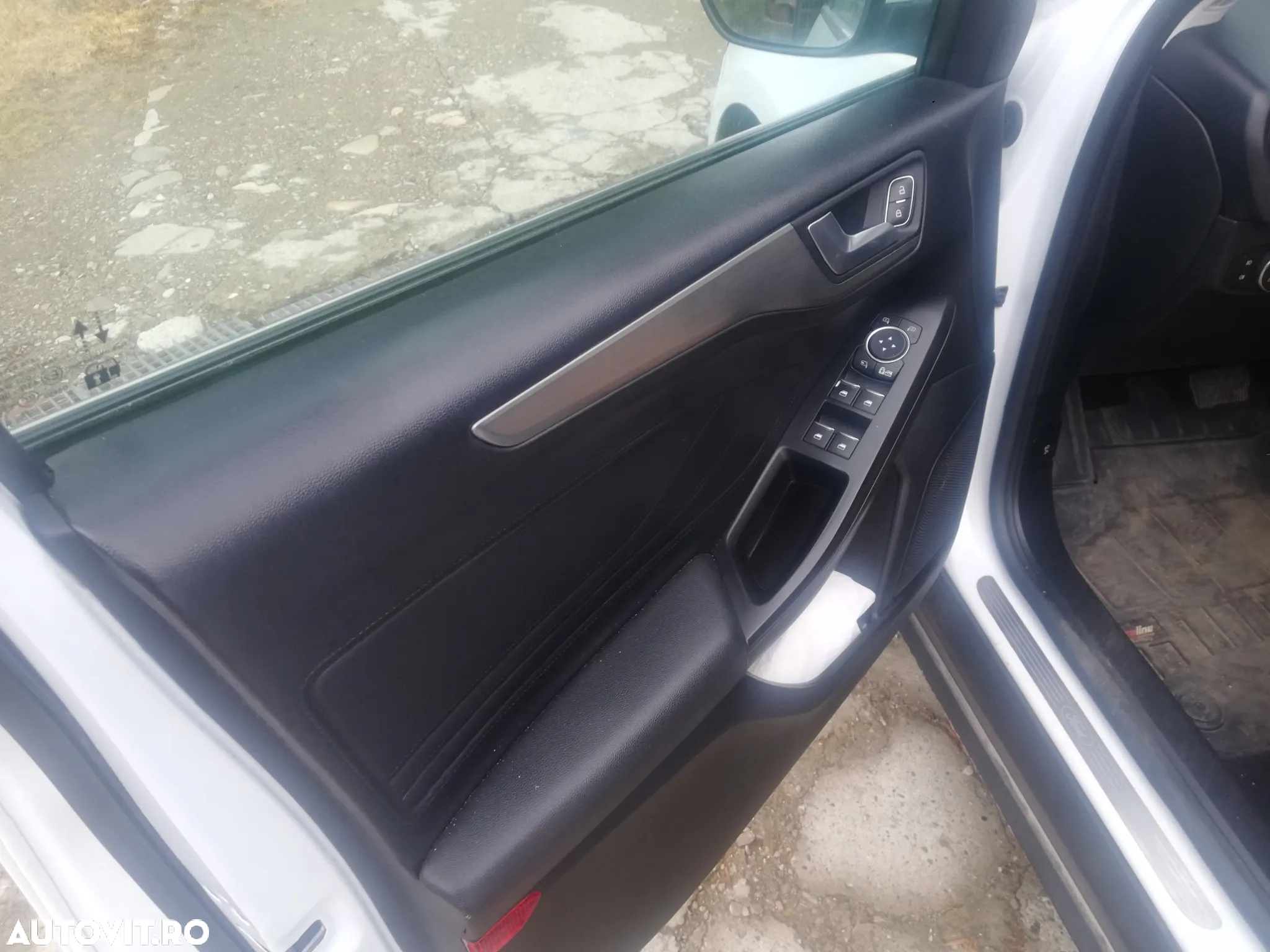 Ford Focus 1.5 EcoBlue Start-Stopp-System Aut. ACTIVE DESIGN - 7