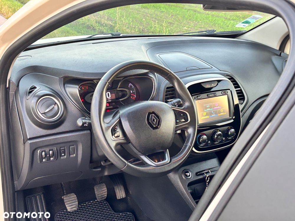 Renault Captur - 23