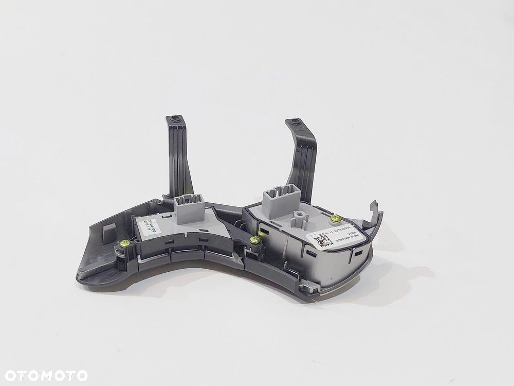 PRZEŁĄCZNIK KIEROWNICY RADIA HYUNDAI I30 II 11-17r - 3