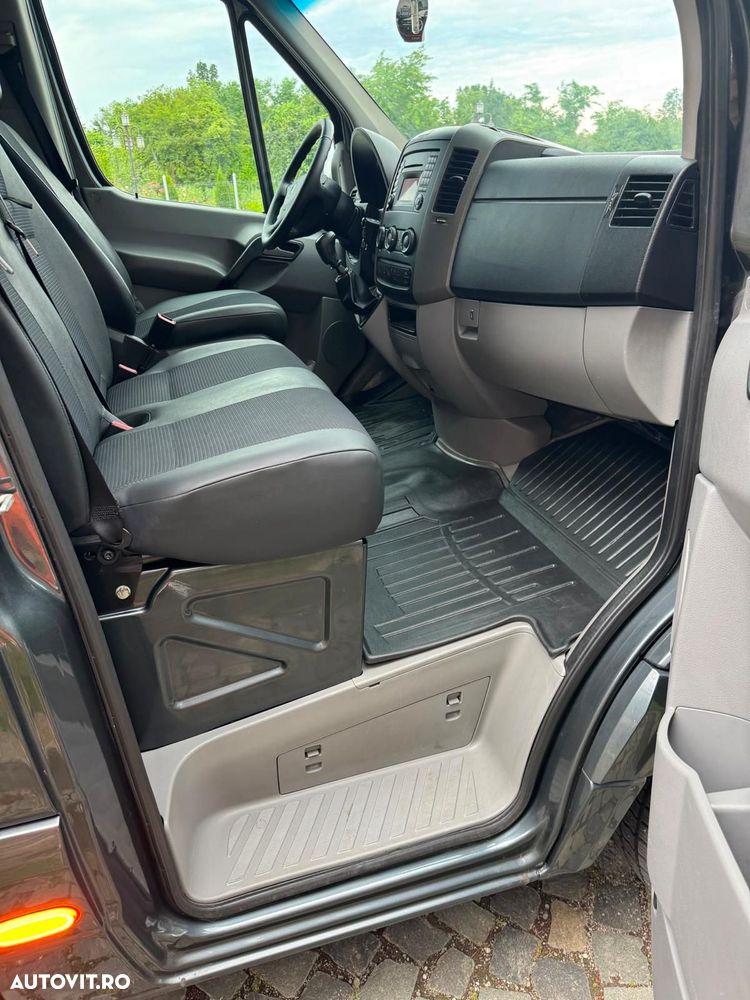 Mercedes-Benz Sprinter (BlueTec) 906.211 - 9