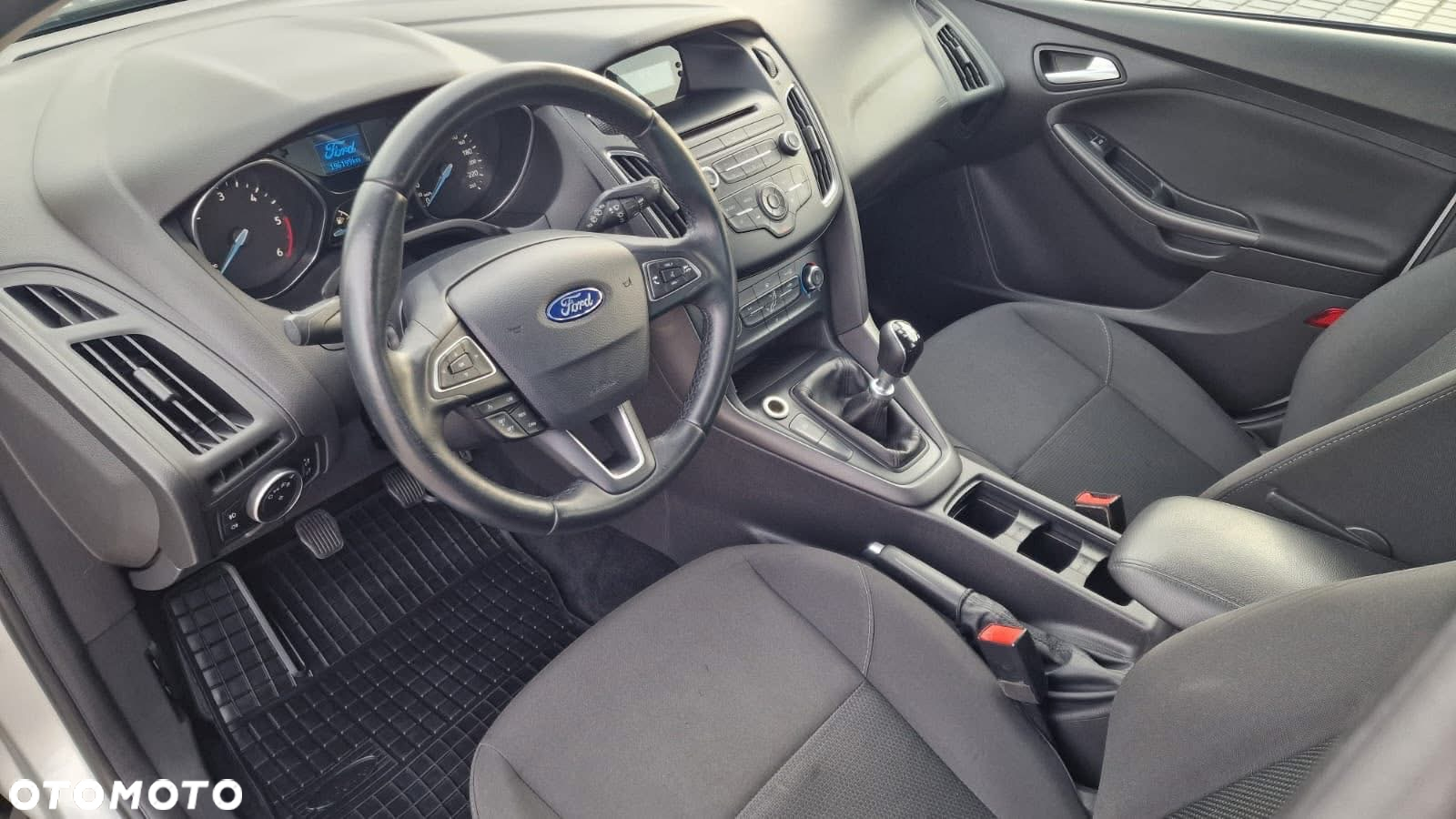 Ford Focus - 7