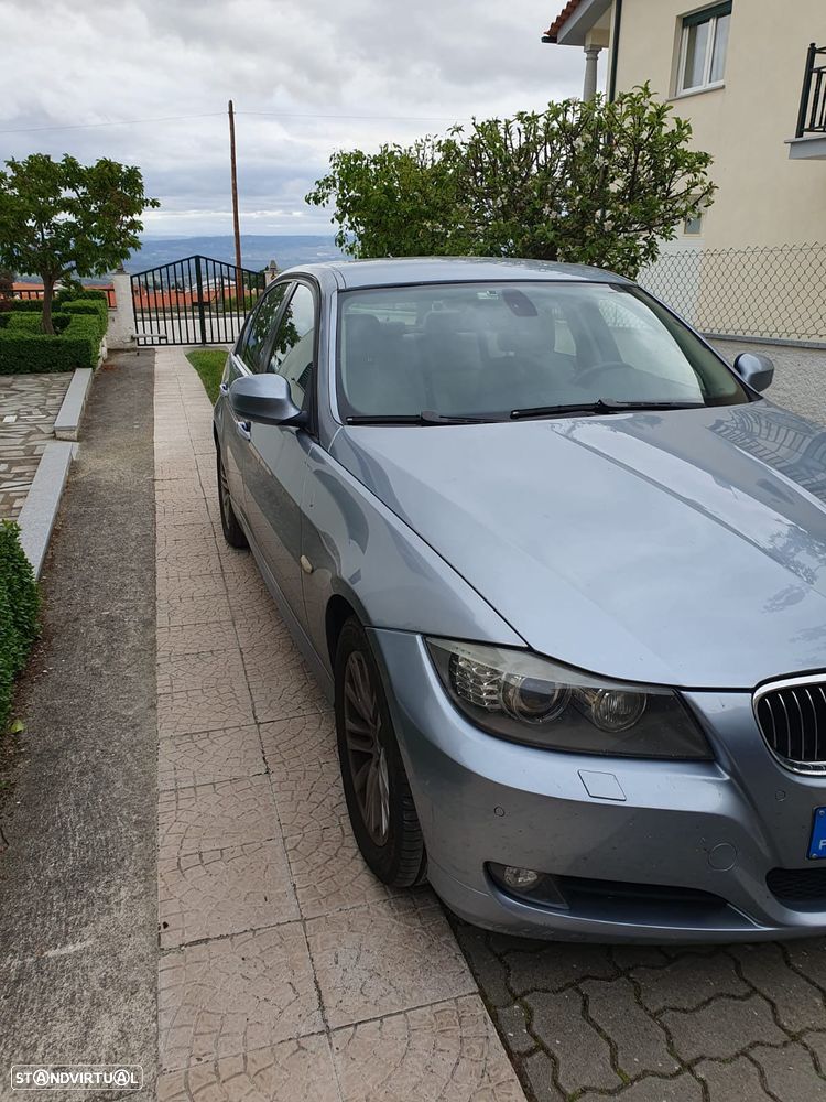 BMW 320 d Auto - 8