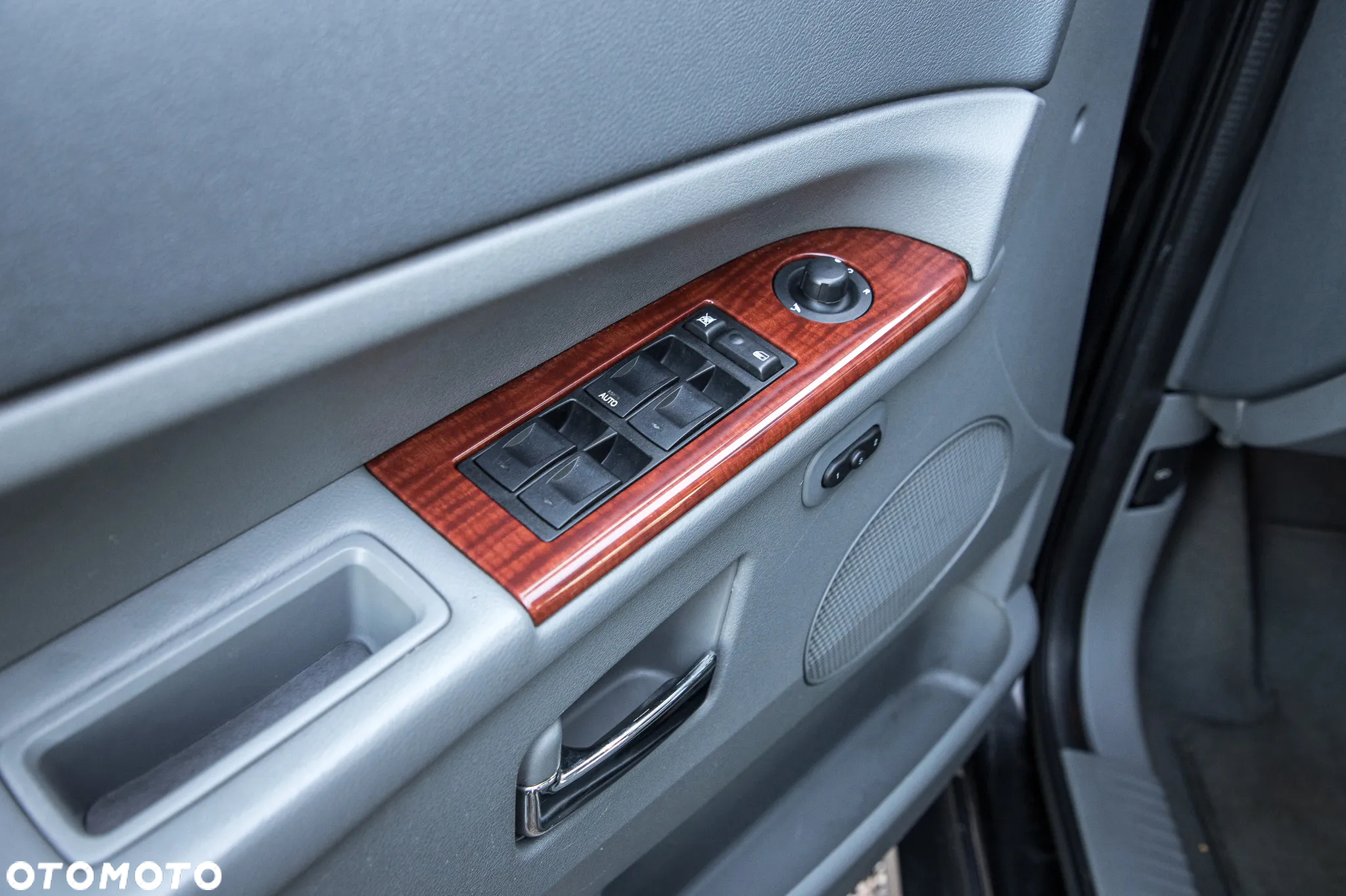Jeep Grand Cherokee - 13