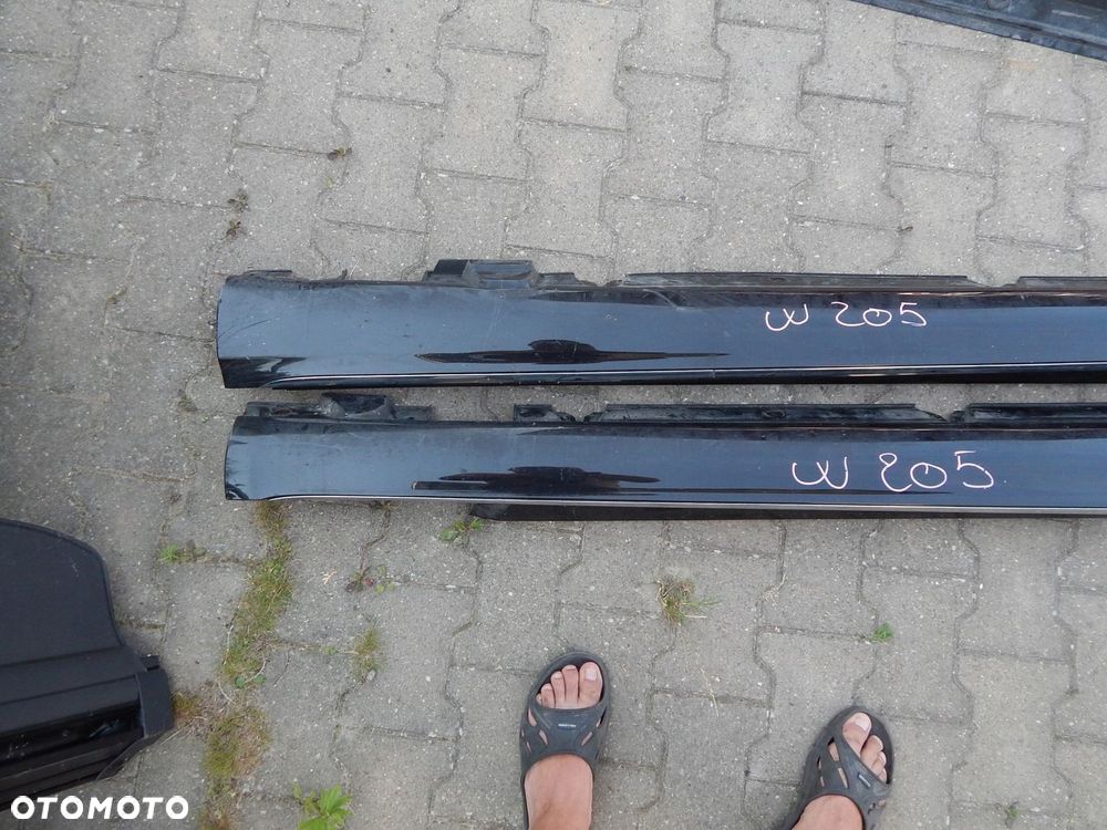 LISTWA PROGOWA LEWA PRAWA MERCEDES W 205 - 2