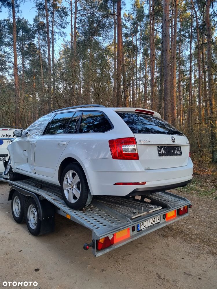 Skoda Octavia 1.6 TDI Premium Edition - 31