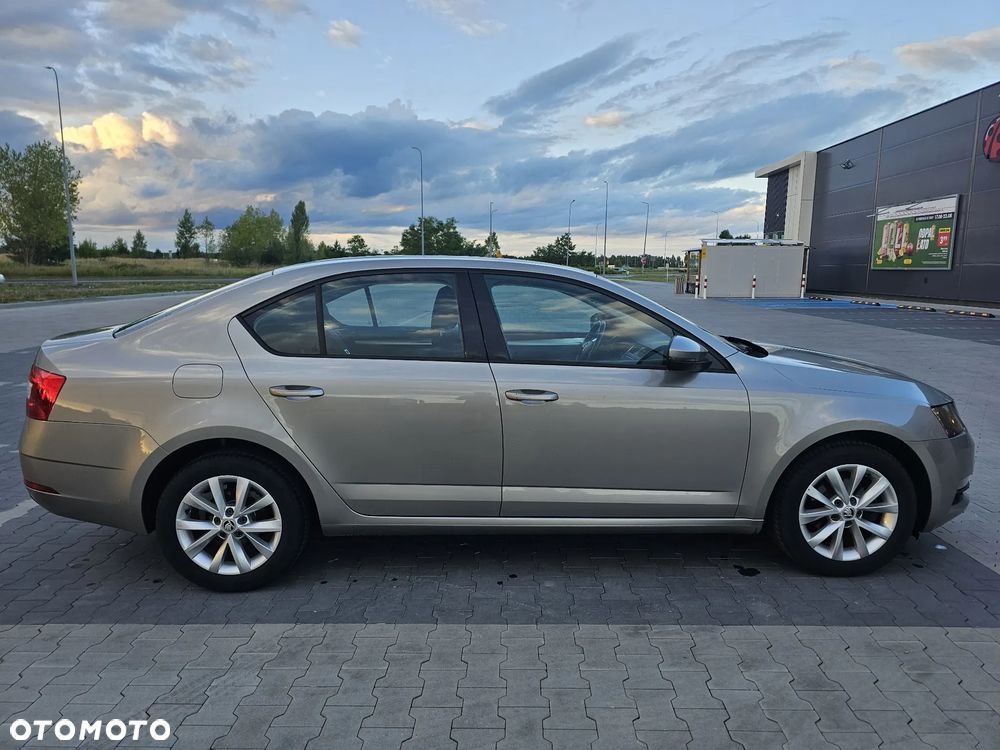 Skoda Octavia 1.6 TDI Ambition - 7
