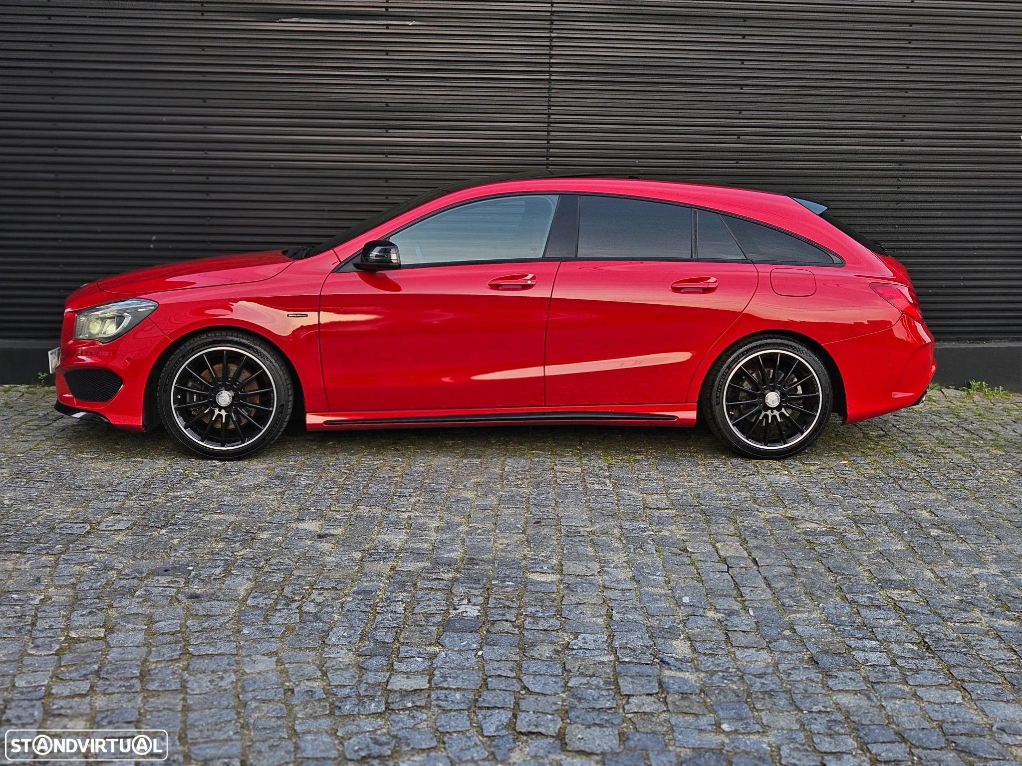 Mercedes-Benz CLA 220 d Shooting Brake AMG Line Aut. - 1