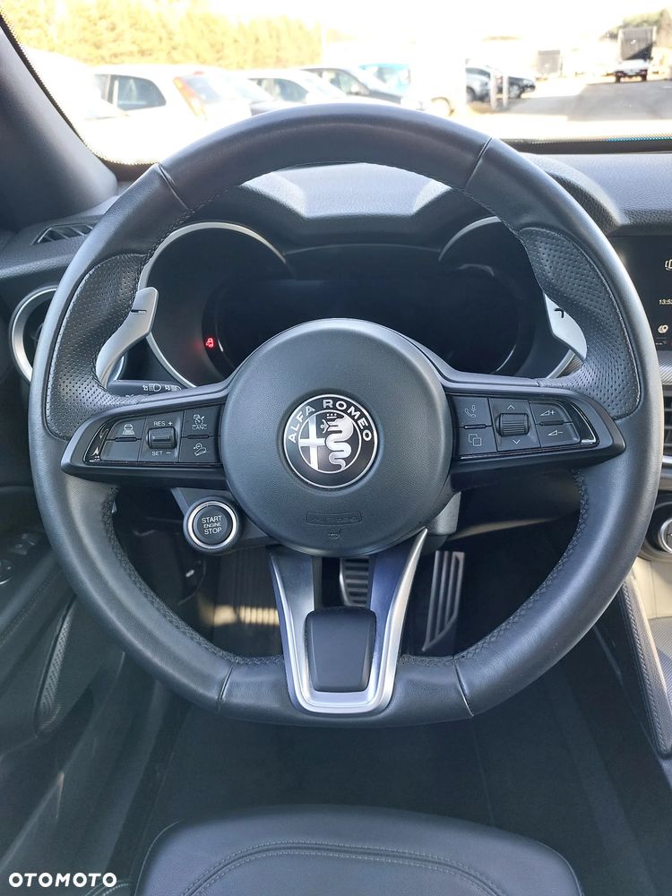Alfa Romeo Stelvio 2.0 Turbo Veloce Q4 - 10