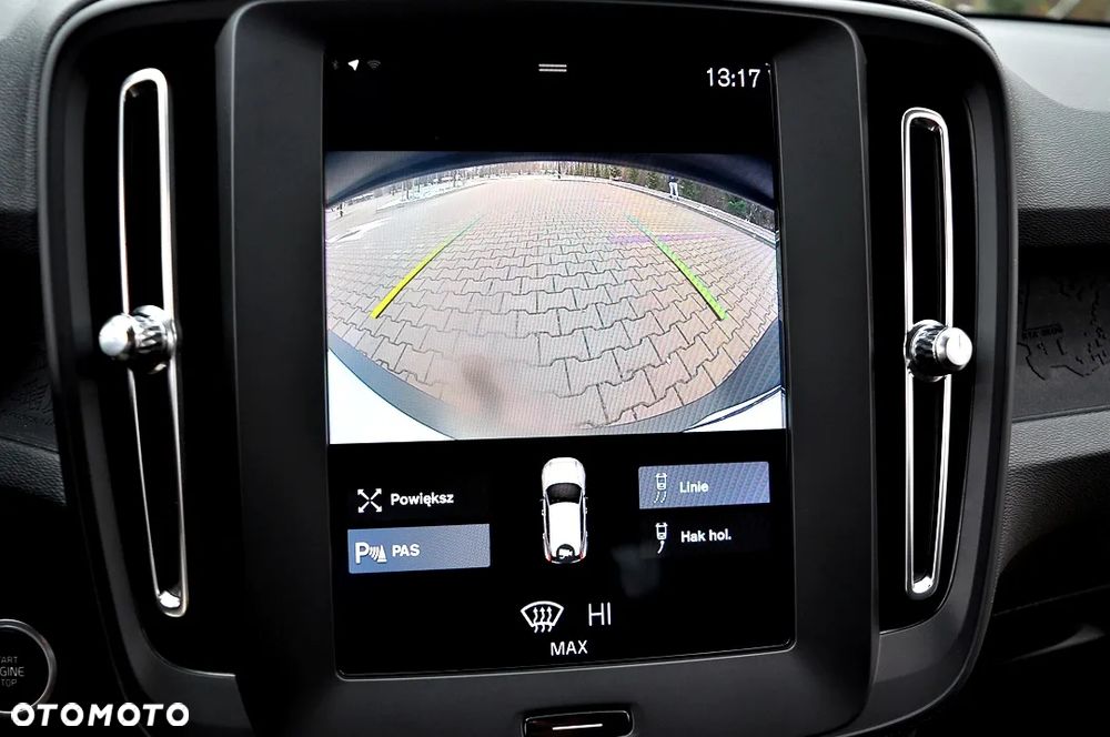 Volvo XC 40 T3 Momentum Pro - 29