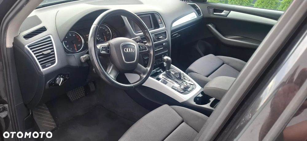 Audi Q5 2010 photo 5