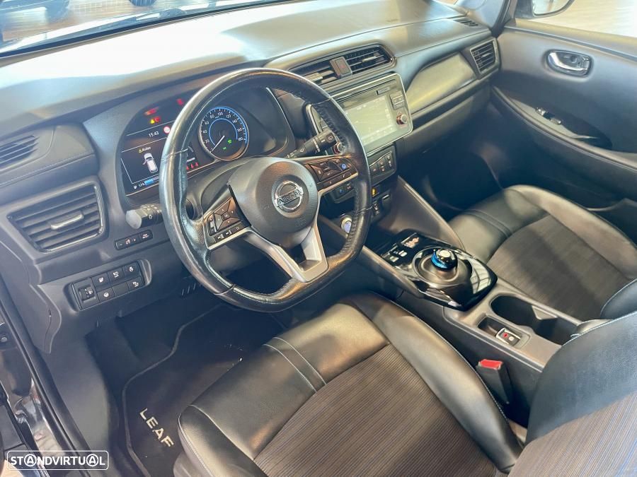 Nissan Leaf 40 kWh Tekna - 11