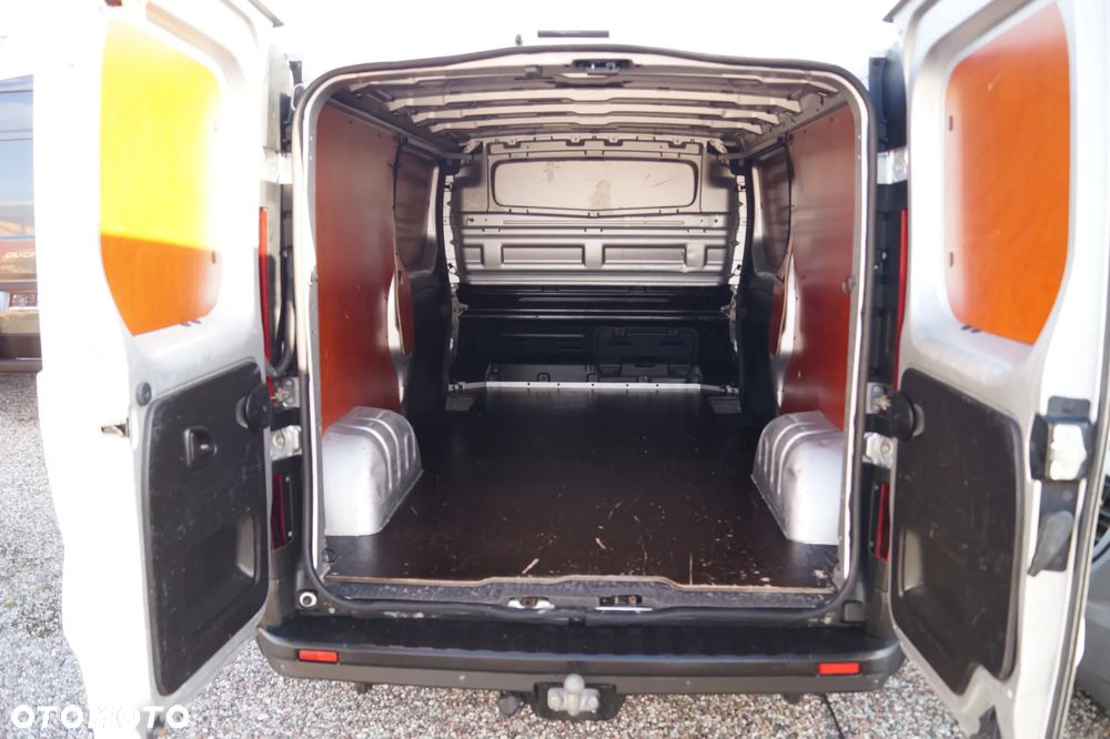 Renault Trafic - 25