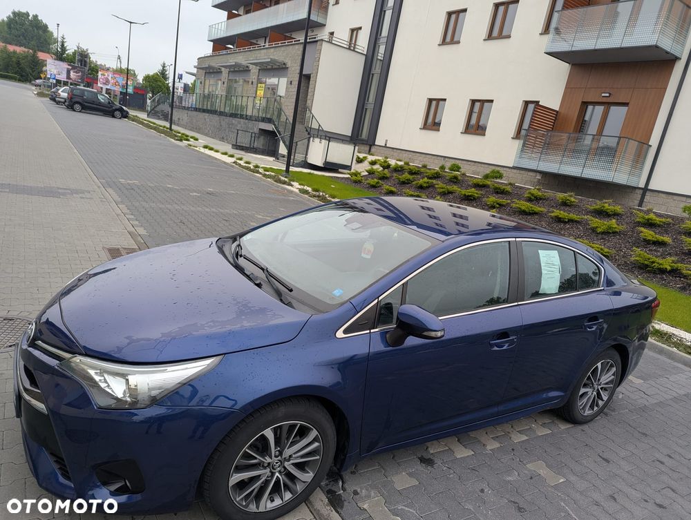 Toyota Avensis 2.0 D-4D Selection - 9