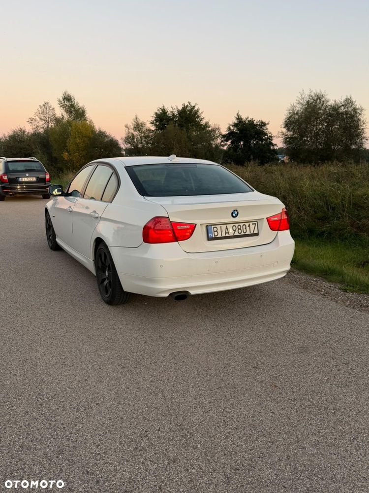 BMW Seria 3 318i - 3