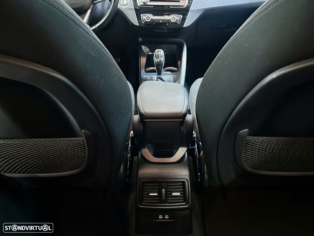 BMW X1 18 i sDrive Line Sport - 38