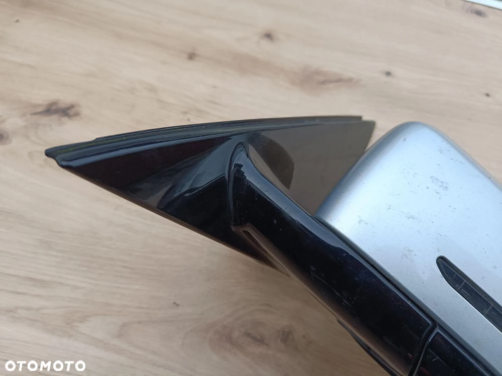 MERCEDES W212 LUSTERKO LEWE 775 11pin - 4