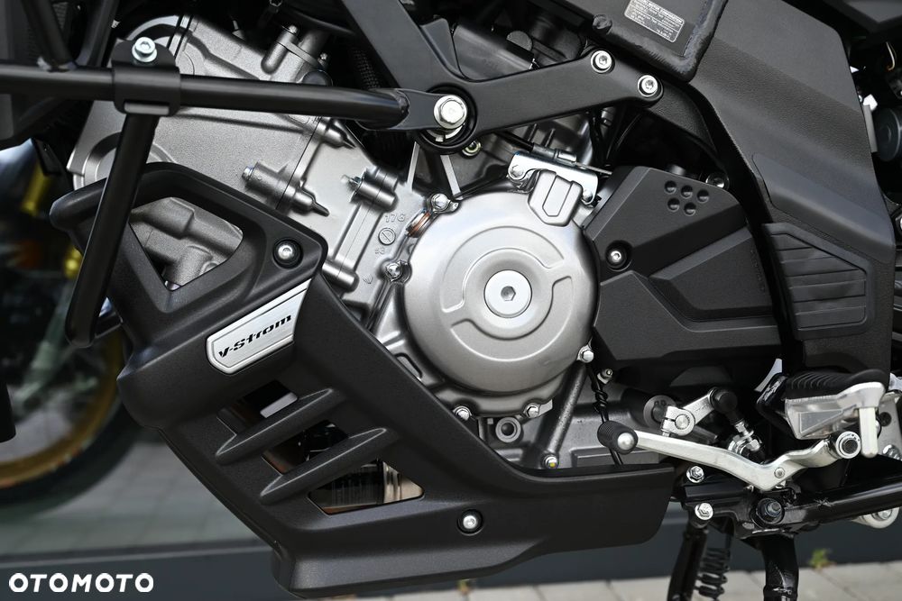 Suzuki DL - 10