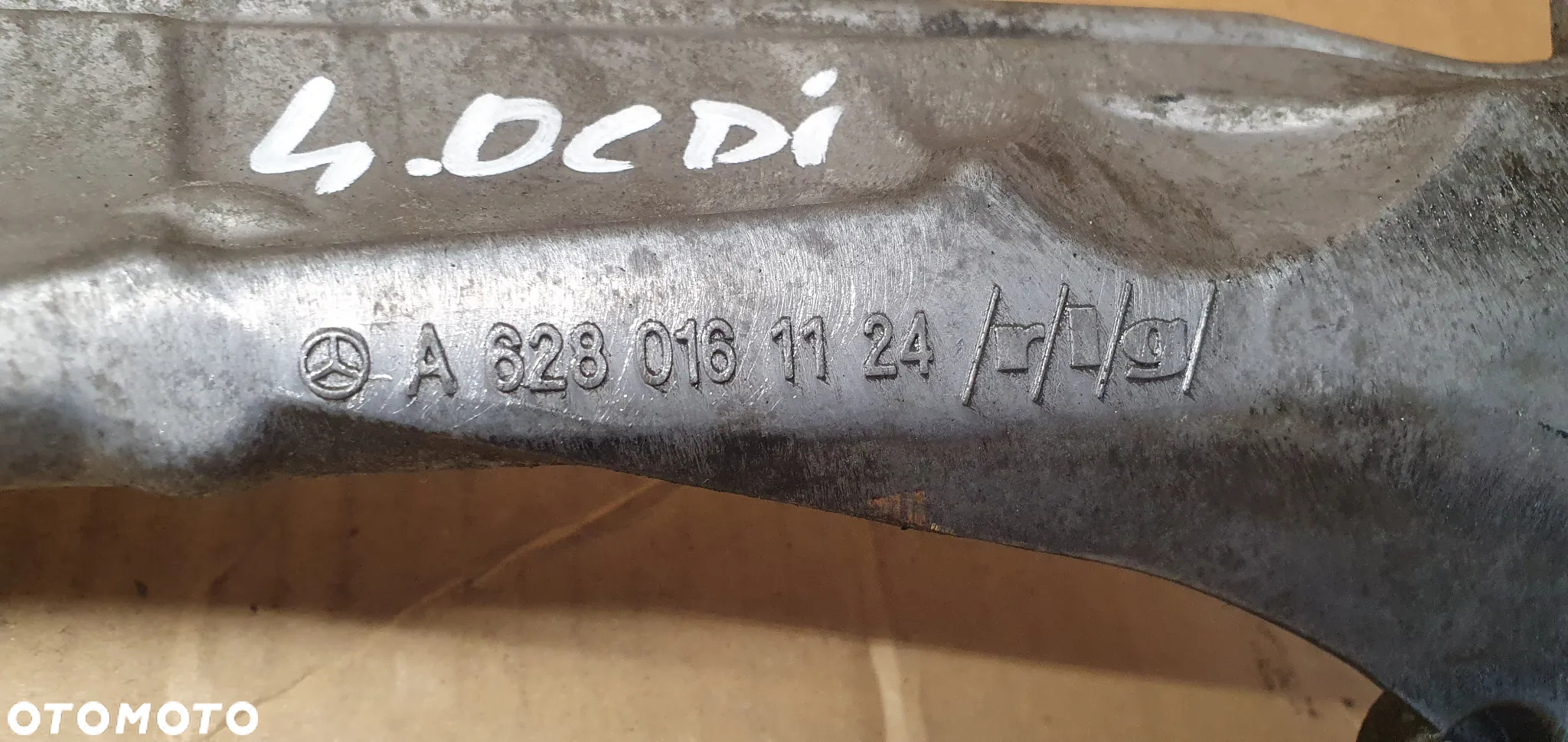 Pokrywa osłona zaworów wtryskiwaczy dekiel Mercedes ML W163 4.0 CDI A6280161124 - 7