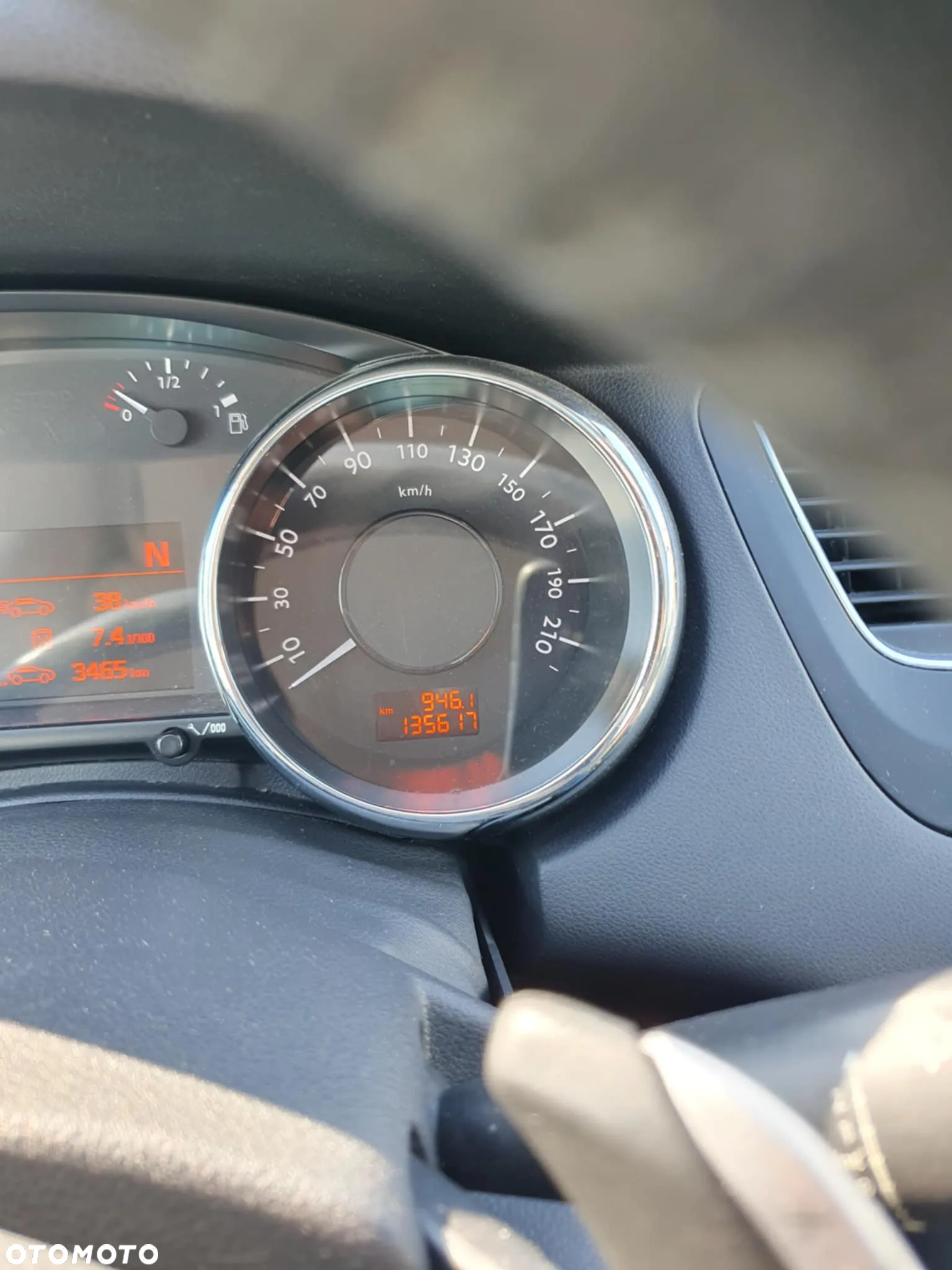 Peugeot 5008 e-HDI FAP 110 EGS6 Stop&Start Active - 4