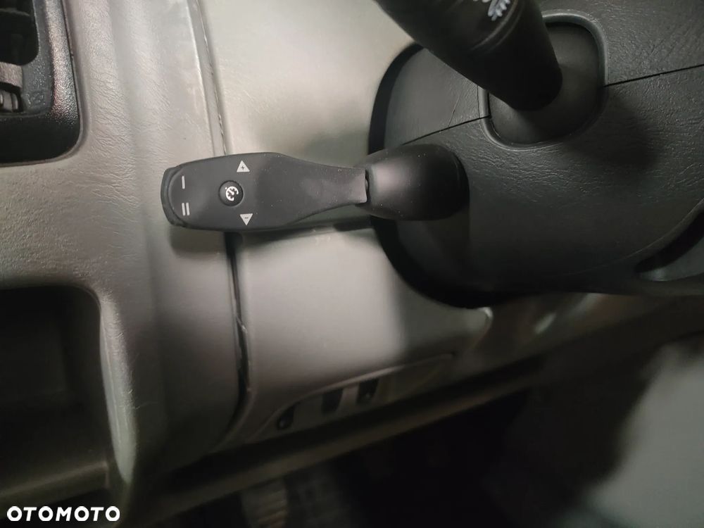 Renault Trafic dCi Passenger - 17