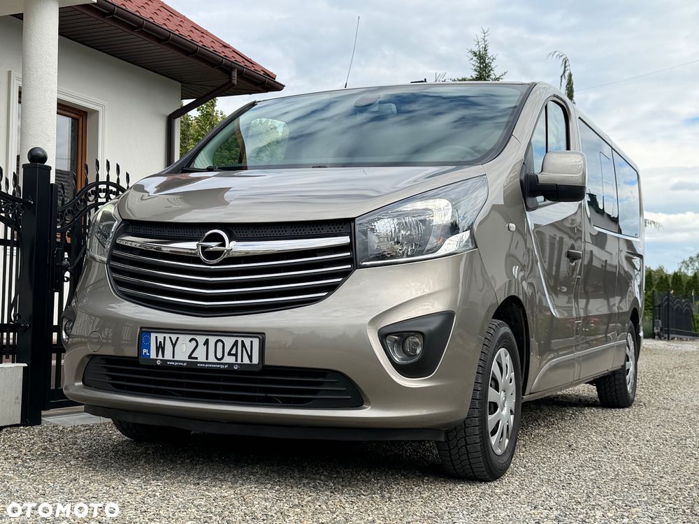 Opel Vivaro - 1