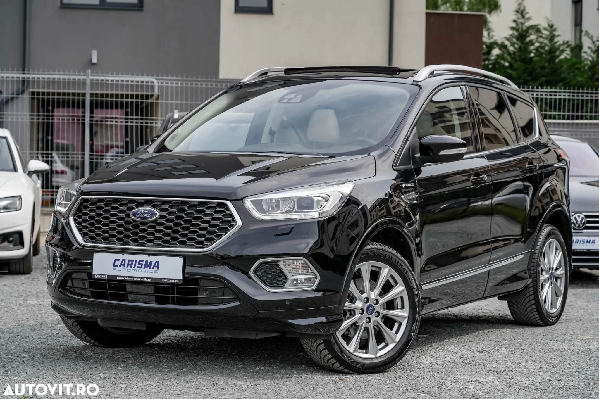 Ford Kuga 2.0 TDCi 4WD Powershift Vignale - 3