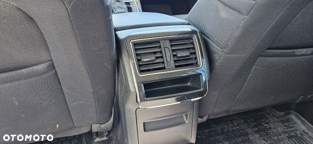 Skoda Superb 2.0 TDI SCR Ambition DSG - 23