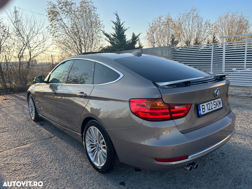 BMW Seria 3 330d xDrive Sport-Aut. Luxury Line - 2