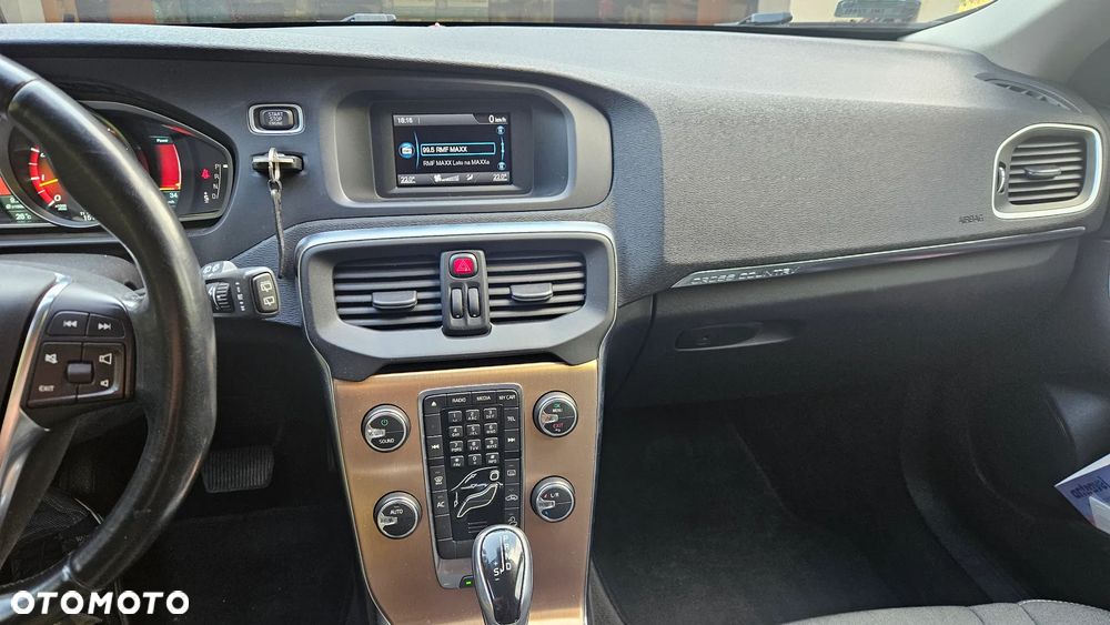 Volvo V40 Cross Country T4 AWD Momentum - 5