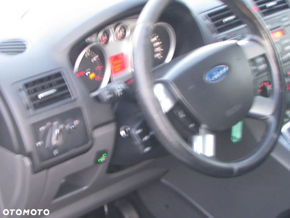 Ford C-MAX 1.8 Style - 12