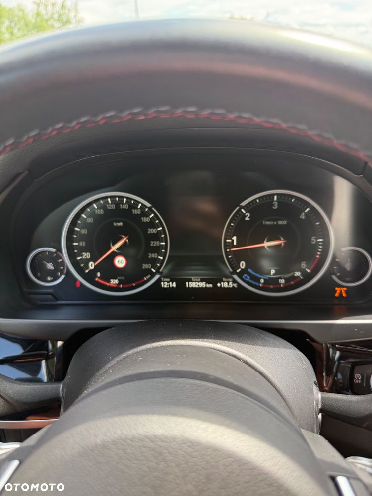BMW X6 xDrive40d - 13