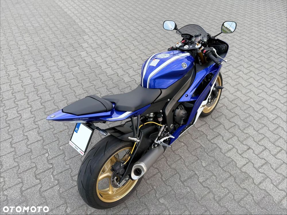 Yamaha R6 - 17
