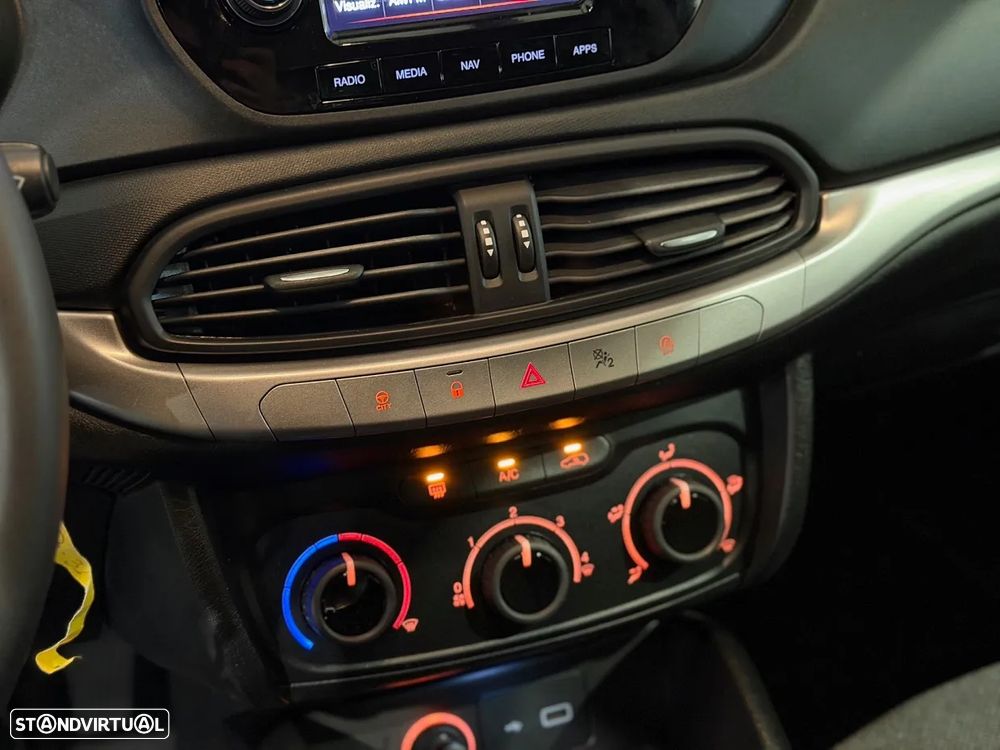 Fiat Tipo 1.3 M-Jet Comercial - 12