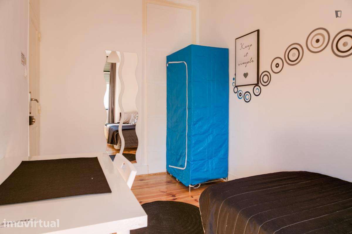 Quarto - localizado em Arroios Lisbon - Grande imagem: 5/15