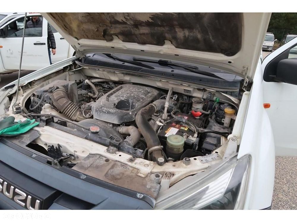 Isuzu D-Max - 18