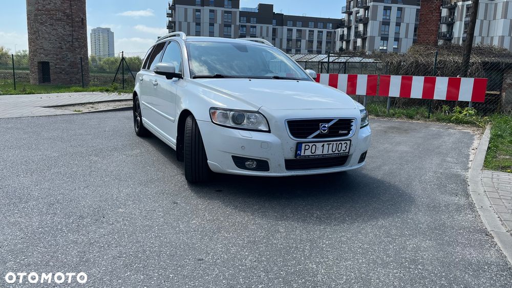 Volvo V50 - 1