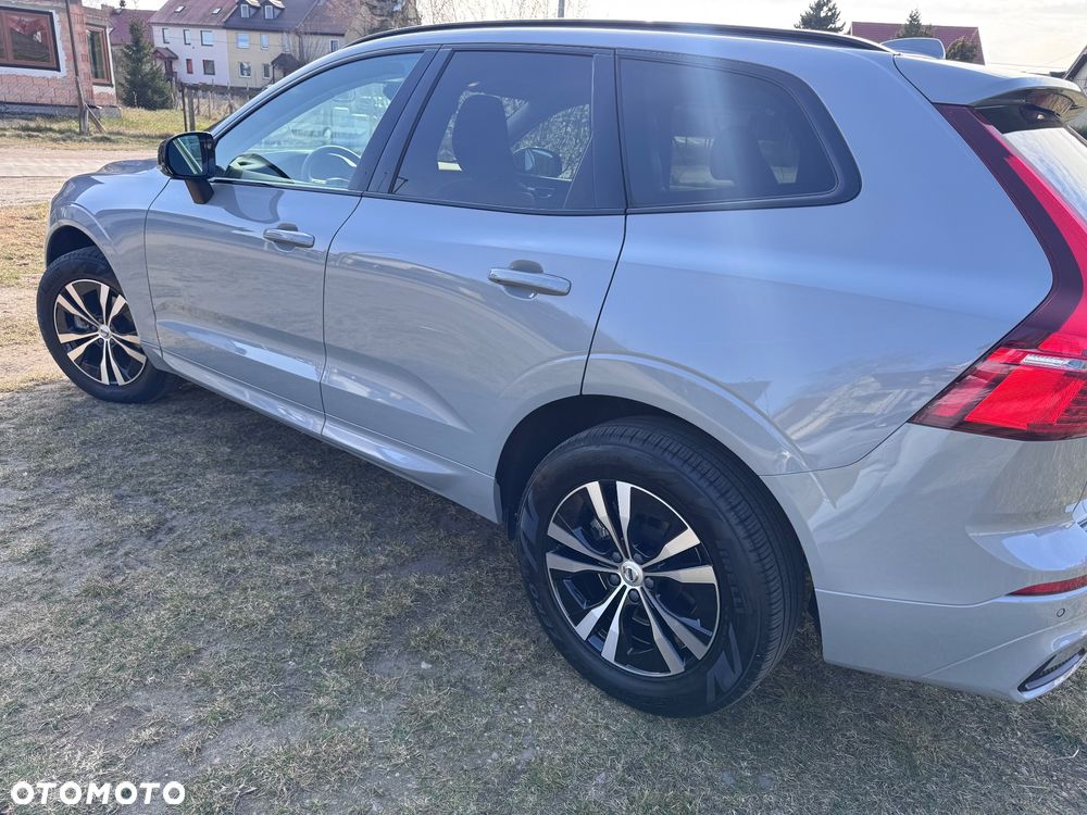 Volvo XC 60 B5 B AWD Ultimate Dark - 5