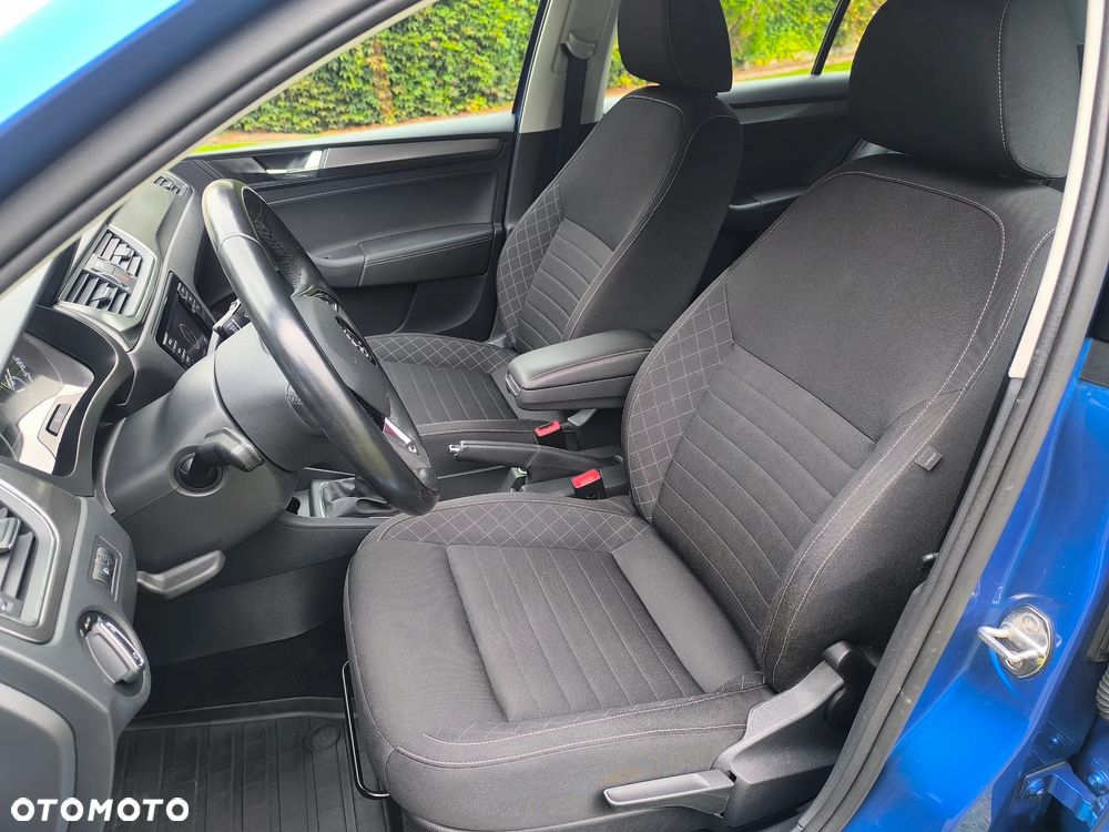 Skoda RAPID 1.0 TSI Style - 13
