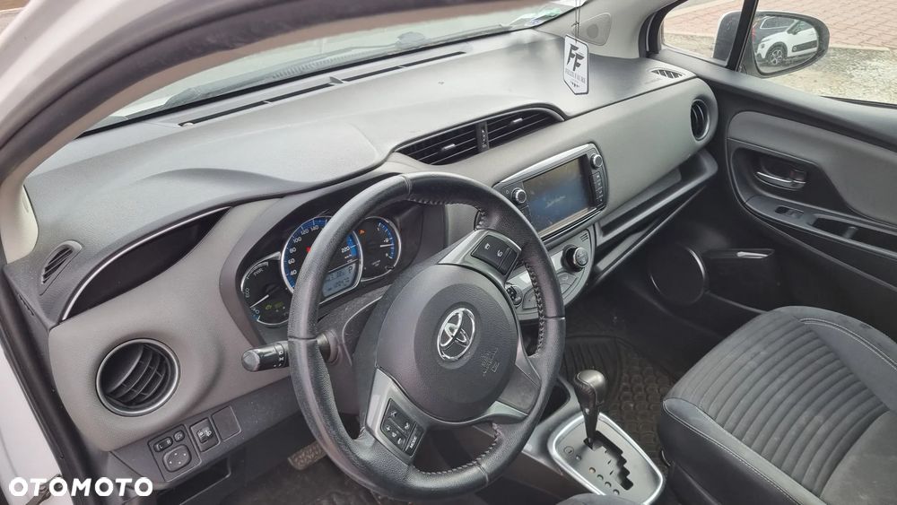 Toyota Yaris 1.5 VVT-i Comfort - 29