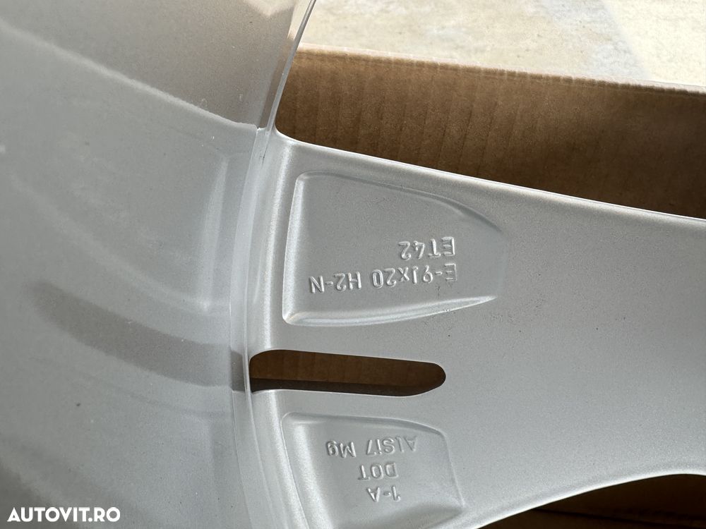 Vând jante originale Audi Q4 în două lățimi noi pe 20” - 5