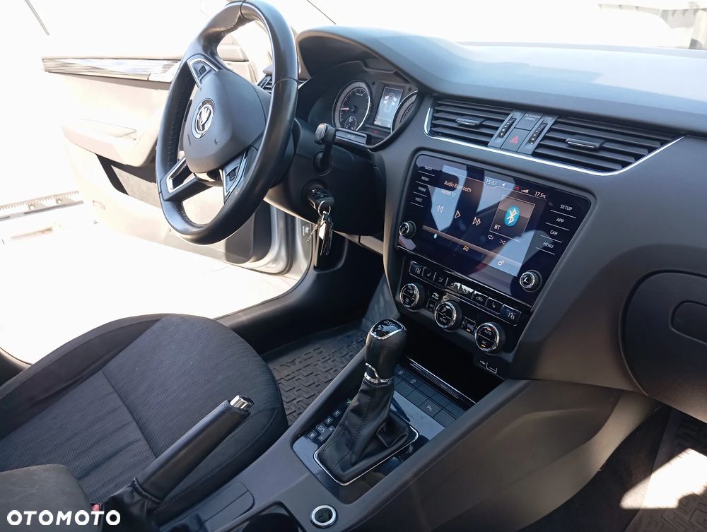 Skoda Octavia 2.0 TDI SCR Style DSG - 13